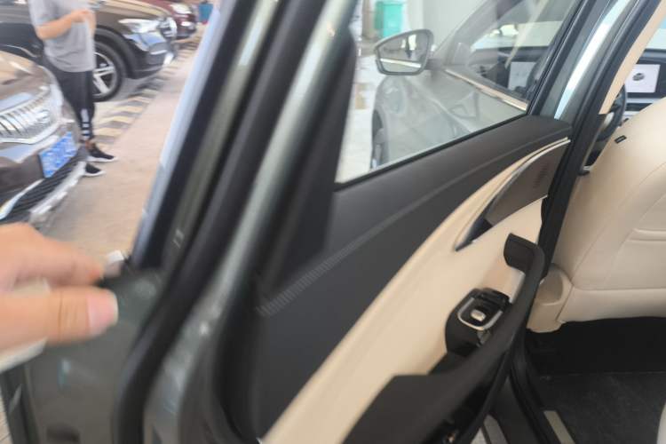 Used EXEED Lingyun 2024 300T Two-Wheel Drive Starlight Edition
