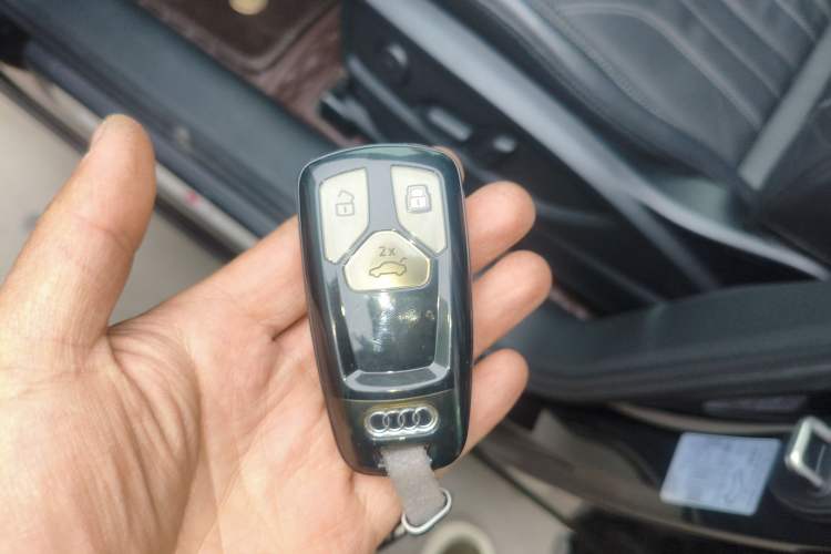 Used Audi Q5L 2022 Updated 45T Luxury Dynamic Version