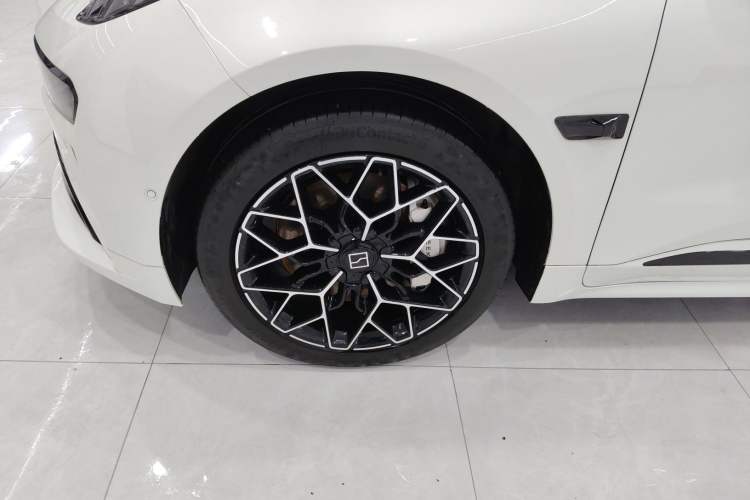 Used Zeekr 001 2024 ME Edition 100 kWh All-Wheel Drive
