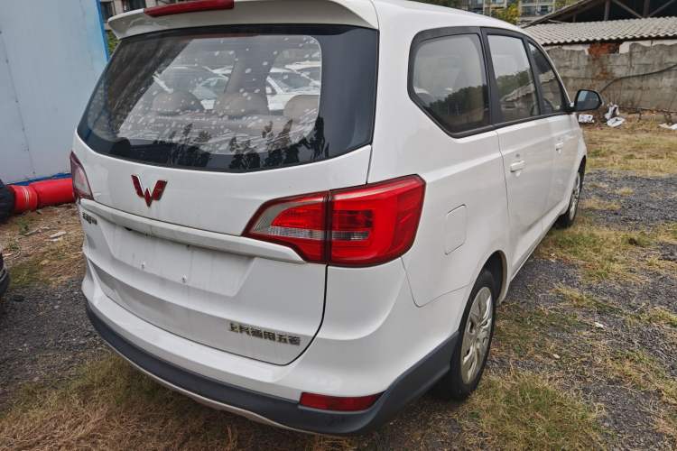 Used Wuling 730 2020 Commercial Vehicle 1.5L Manual Value Edition 7 Seats
