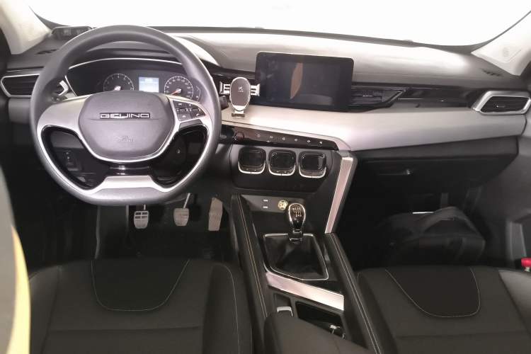 Used BAIC Beijing X3 2021 1.5T Manual Glory Edition
