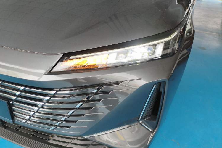 Used Changan Eado 2025 Blue Whale 1.5T 500Bar Prestige Model