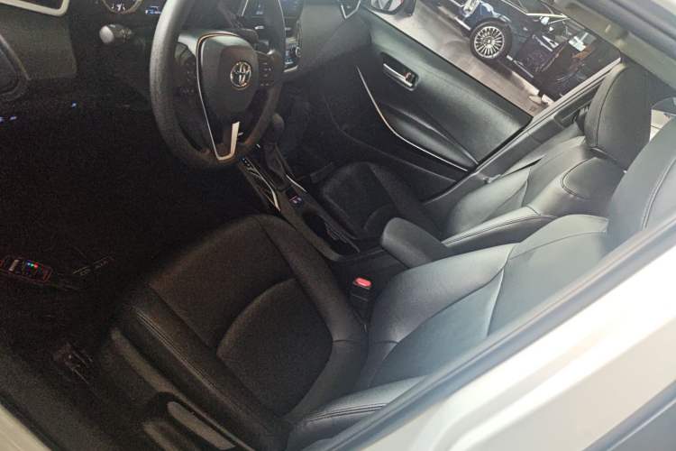 Used Toyota Corolla 2021 Dual-Motor 1.8L E-CVT Elite Edition
