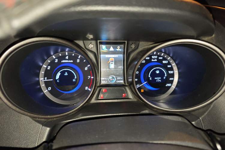 Used Changan CS75 2014 2.0L Manual Luxury Version China V Standard