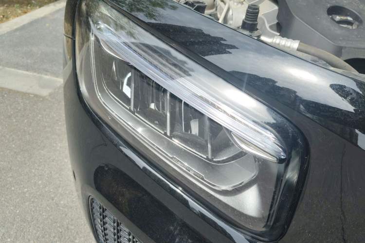 Used Mercedes-Benz GLB 2024-Year Restyled GLB 200 Dynamic Edition Right Front Headlight