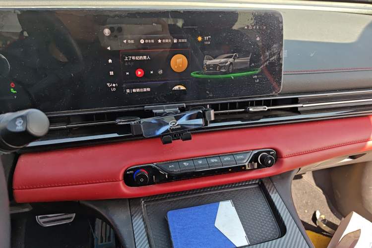 Used GAC Trumpchi EMPOW 2021 270T DCT J16 Version Audio And AC Panel