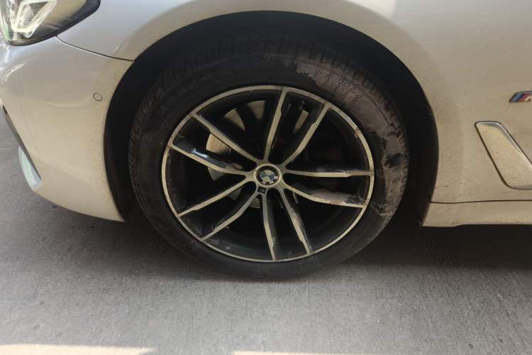 Used BMW 5 Series 2021 Facelifted 525Li M Sport Package Left Front Wheel Hub
