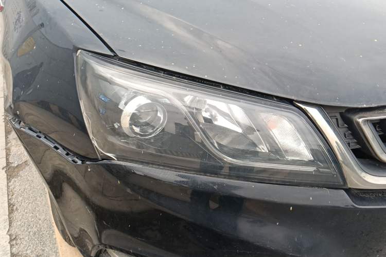 Used Geely Auto Emgrand 2017 Sedan Million Edition 1.5L Manual Luxury Model
