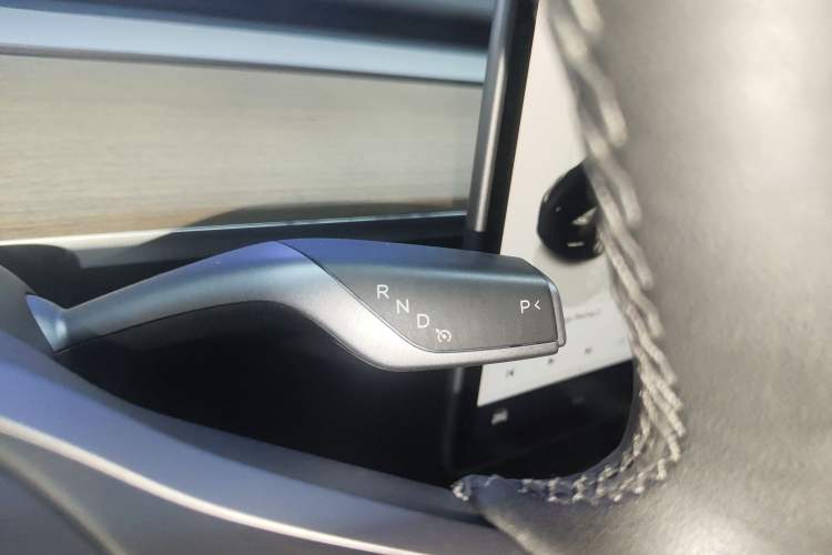 Used Tesla Model Y 2022 Rear-Wheel-Drive Version