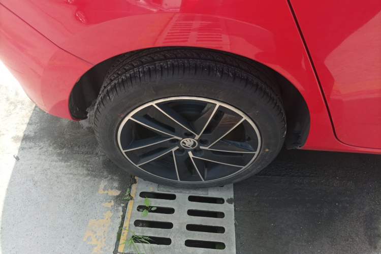 Used Skoda Fabia 2017 1.6L Automatic Chuanxing Edition
