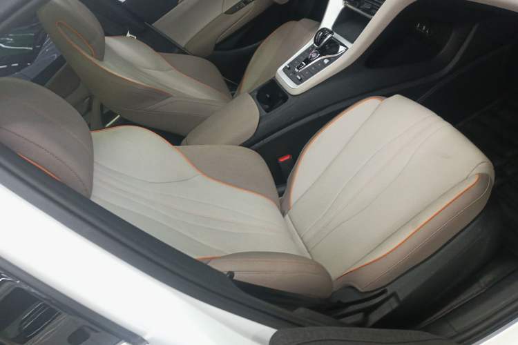 Used BYD Song Pro New Energy 2023 Champion Edition DM-i 71KM Beyond Model Right Front Seat