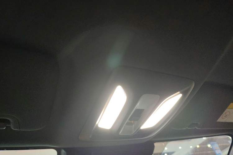 Used Changan UNI-V 2024 1.5T High-Energy Version