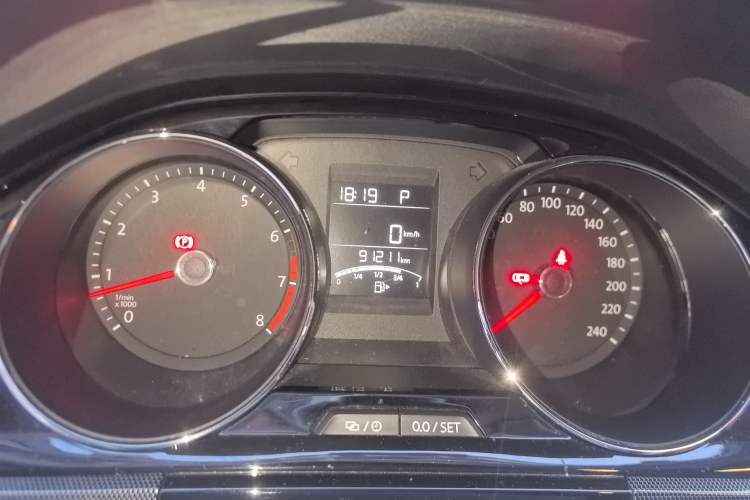 Used Volkswagen C-TREK 2018 230TSI DSG Luxury Version
