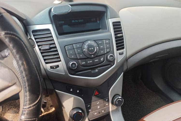 Used Chevrolet Cruze 2013 1.6L SL MT
