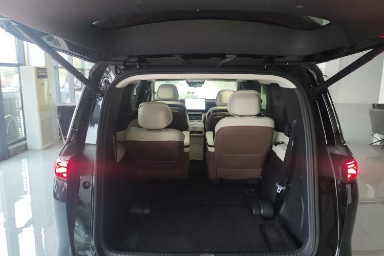 Used BYD Xia 2025 DM-i 1.5T 180km Beyond Edition
