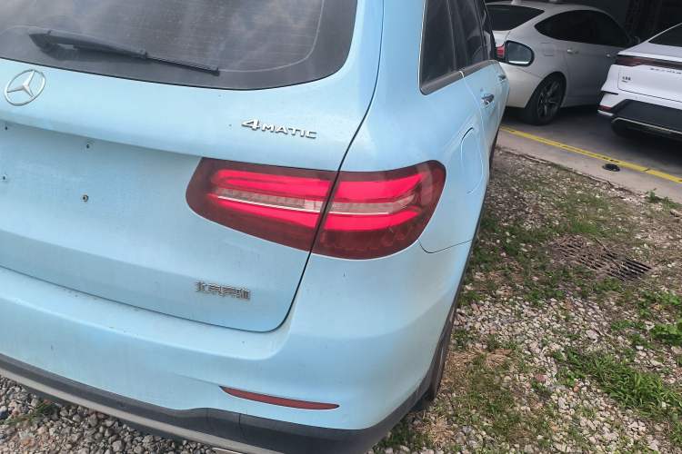 Used Mercedes-Benz GLC 2019 Facelift GLC 260 L 4MATIC Luxury Model Exterior 3