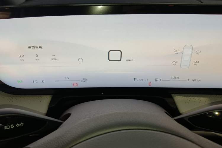 Used Buick GL8 2025 Lu Zun Deluxe Edition