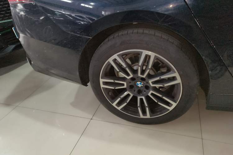 Used BMW 5 Series 2025 525Li M Sport Package