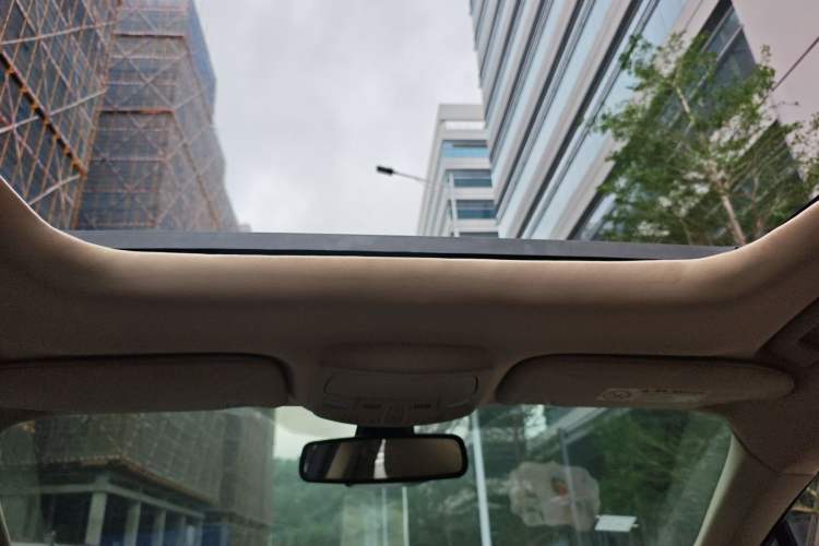 Used Ford Mondeo 2013 2.0L GTDi 200 Fashion Edition Headliner