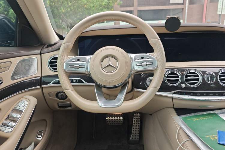 Used Mercedes-Benz S-Class 2018 S 450 L 4MATIC Steering Wheel