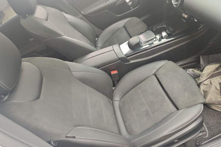 Used Mercedes-Benz A-Class 2020 Restyled A 200 L Sport Sedan Fashion Version Right Front Seat