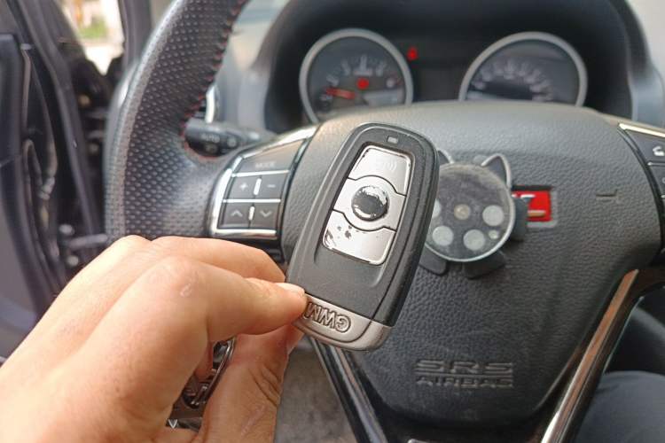 Used Haval H6 2013 Upgraded Model 1.5T Manual Two-Wheel Drive Elite Version
