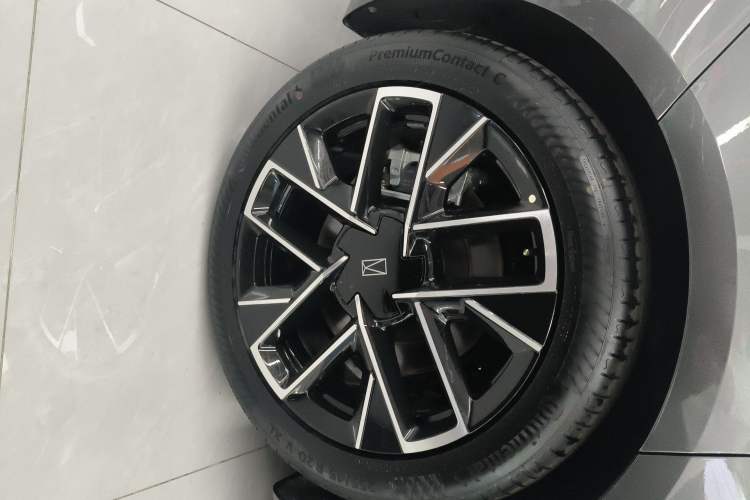 Used Avatr 06 2025 Max Extended-Range Edition