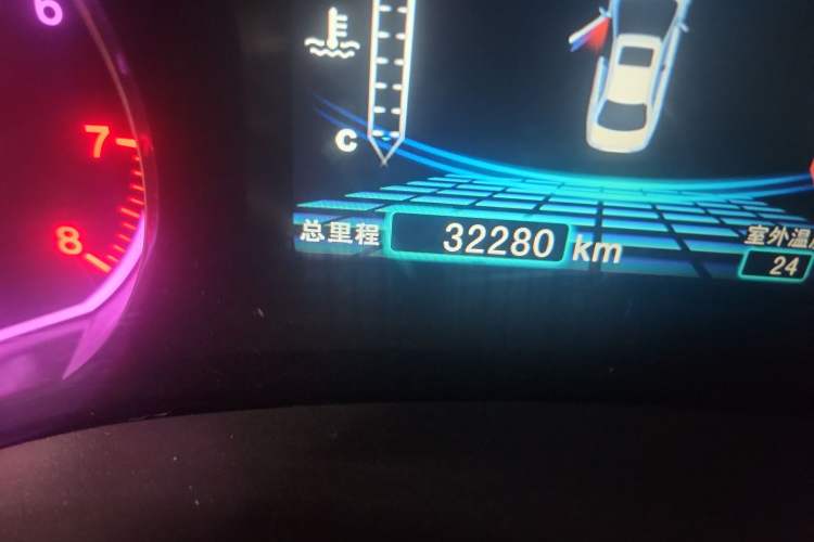 Used BYD Surui 2014 1.5L Manual Luxury Model
