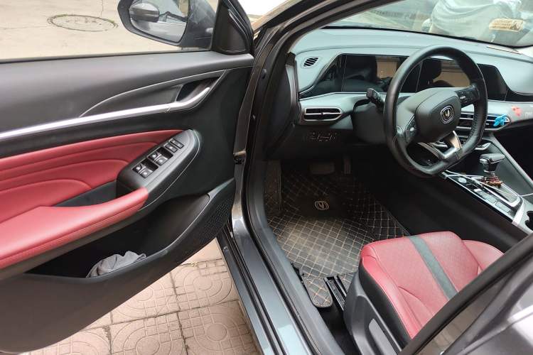 Used CHANGAN Eado 2021 PLUS Blue Whale NE 1.4T GDI DCT Prestige Model Driver Seat