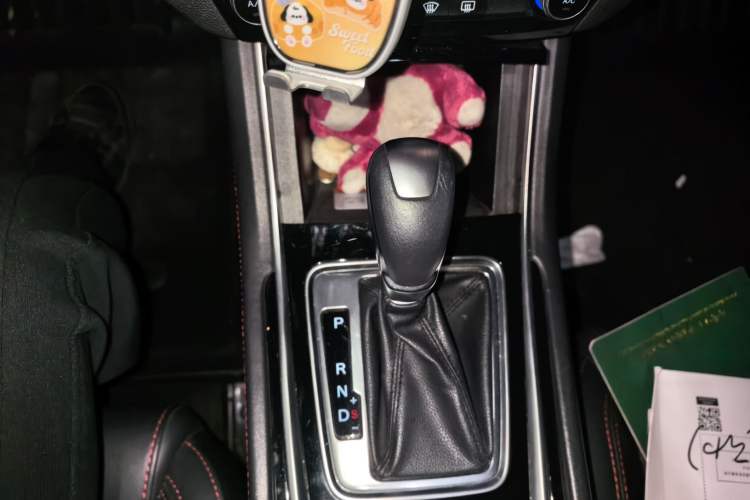 Used CHANGAN Eado 2019 Blue Whale Edition 280T GDI DCT High-Speed Model Gear Lever