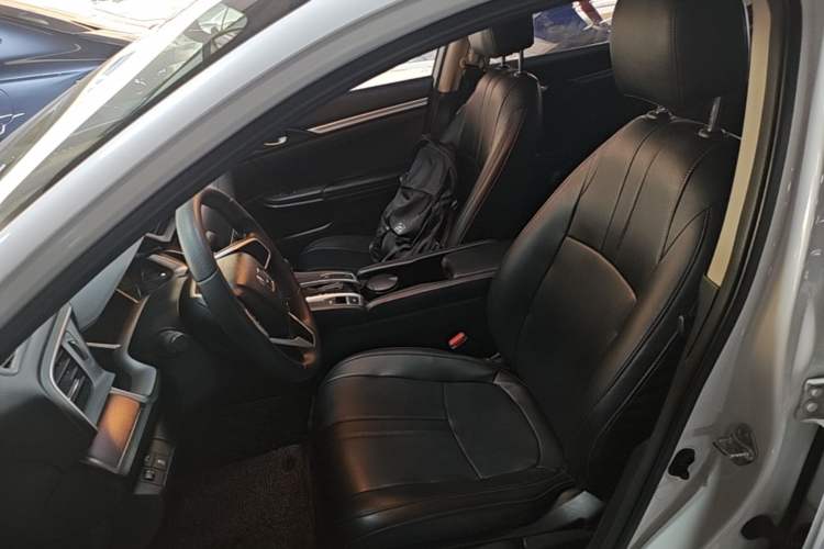 Used Honda Civic 2016 220TURBO CVT Luxury Edition