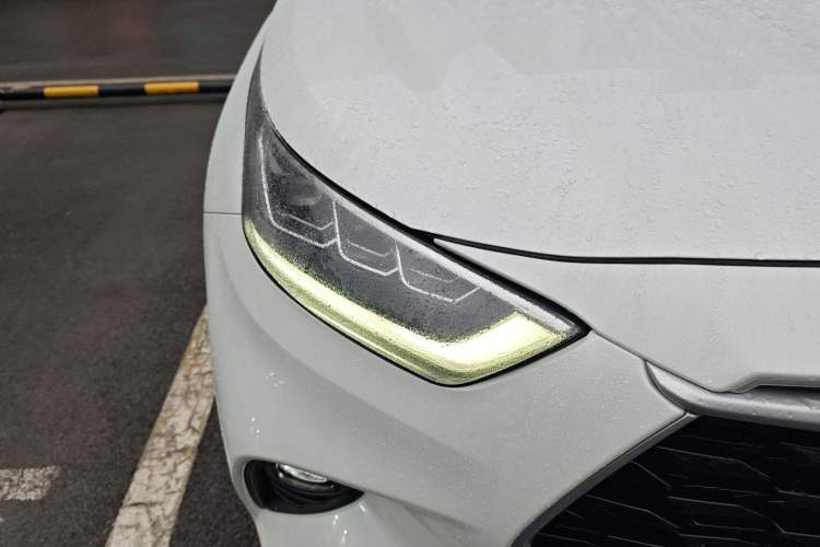 Used Toyota Highlander 2022 Dual-Engine 2.5L Four-Wheel Drive Prestige Version 7 Seats Right Front Headlight