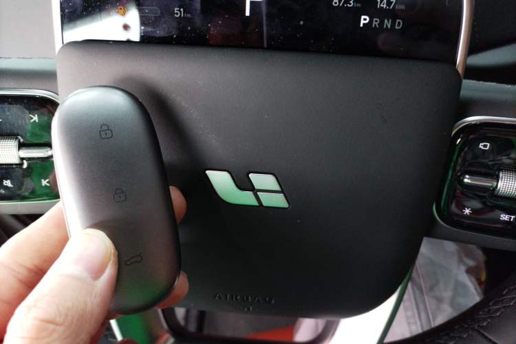 Used Li Auto L6 2025 Max Smart Refresh Edition Interior 1