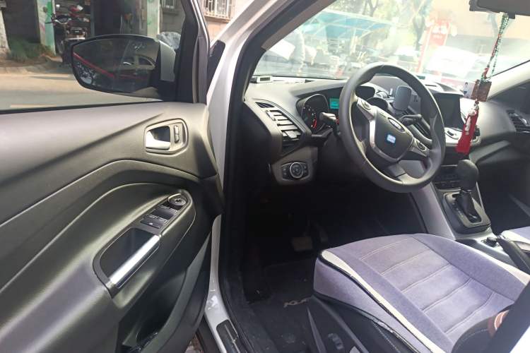 Used Ford Kuga 2015 1.5L GTDi Two-Wheel-Drive Comfort Model