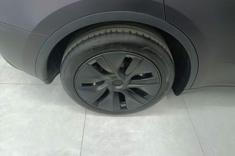 Used Tesla Model Y 2024 Rear-Wheel-Drive Version