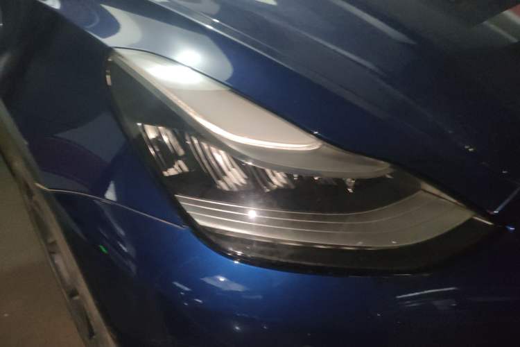 Used Tesla Model 3 2019 Long-Range All-Wheel-Drive Version

