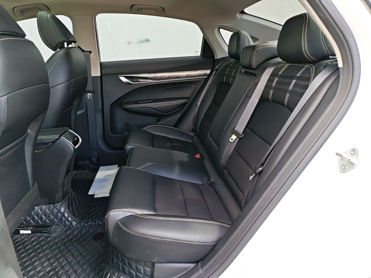 Geely Auto Binray 2021 1.4T CVT Asian Games Edition — снимка 20