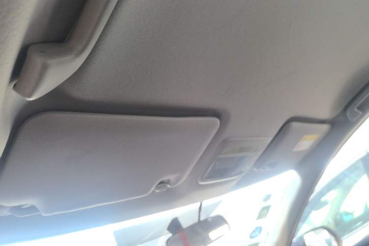 Used Honda Vezel 2017 1.5L CVT 2WD Comfort Model Headliner