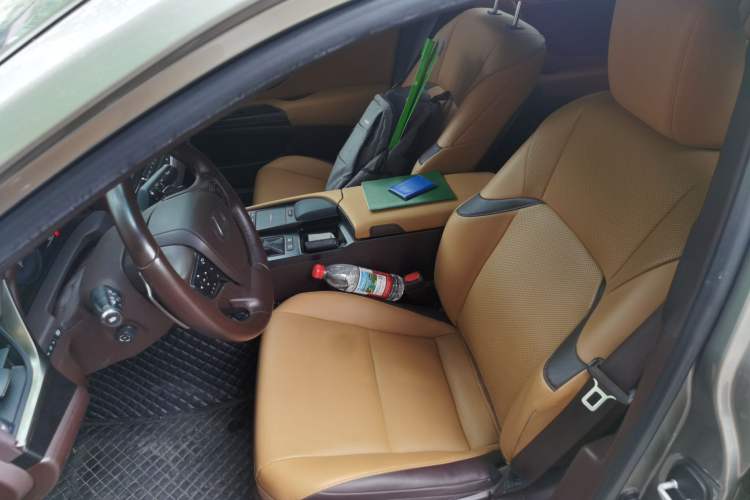Used Lexus ES 2020 300h Deluxe Edition Left Front Seat
