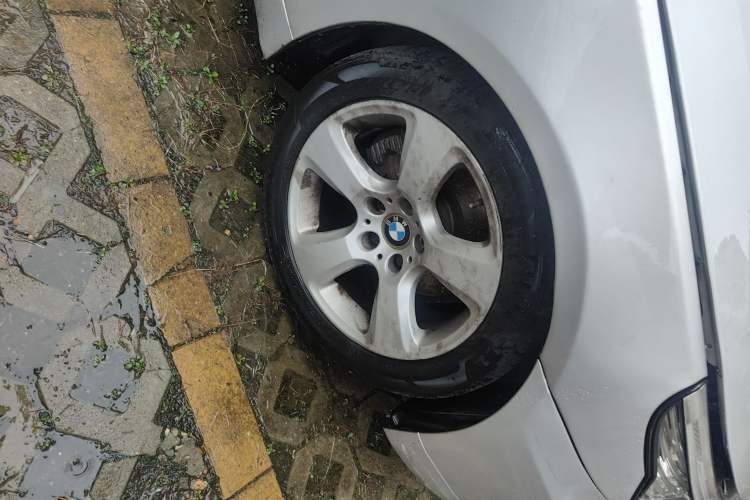 Used BMW 5 Series 2008 523Li Leading Model
