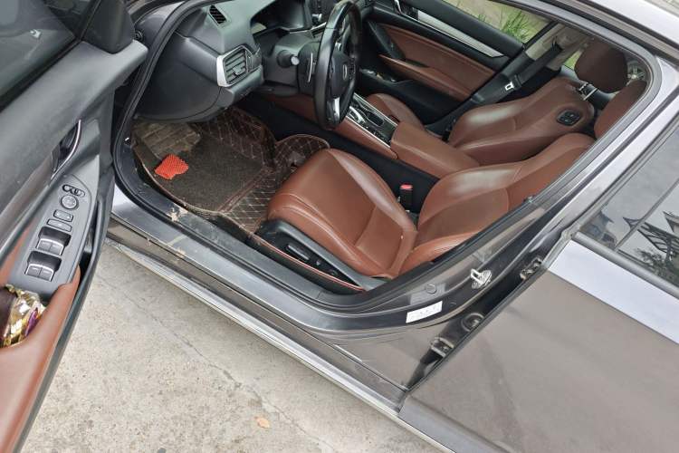 Used Honda Accord 2018 Rui Hybrid 2.0L Rui Ling Version China V Driver Seat