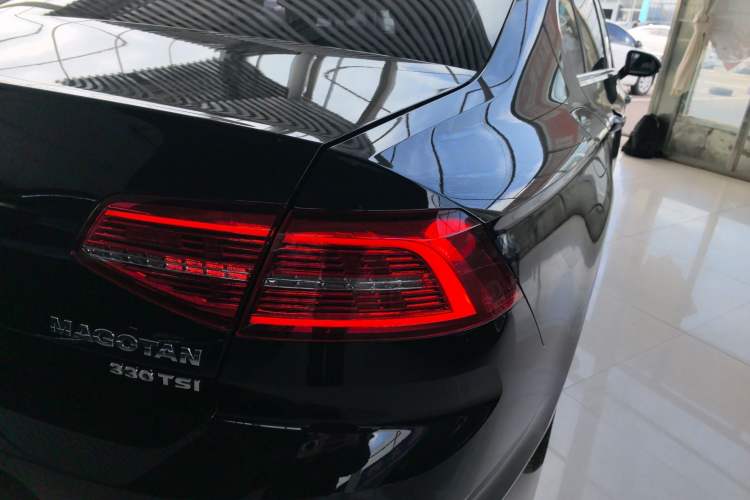 Used Volkswagen Magotan 2017 330TSI DSG Luxury Model