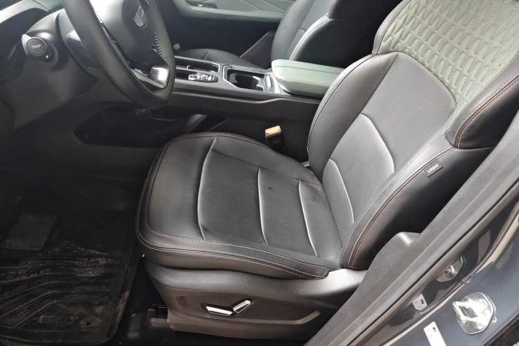 Used Geely Auto Haoyue L 2024 2.0T DCT Prestige Version Left Front Seat