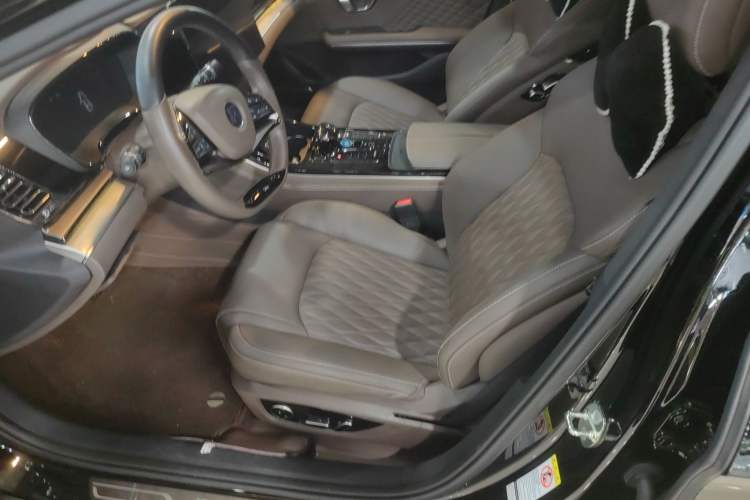 Used BYD Han 2023 DM-i Champion Edition 121KM Prestige Model
