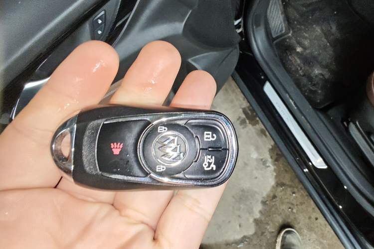 Used Buick Regal 2019 20T Elite Version China VI Standard Vehicle Key