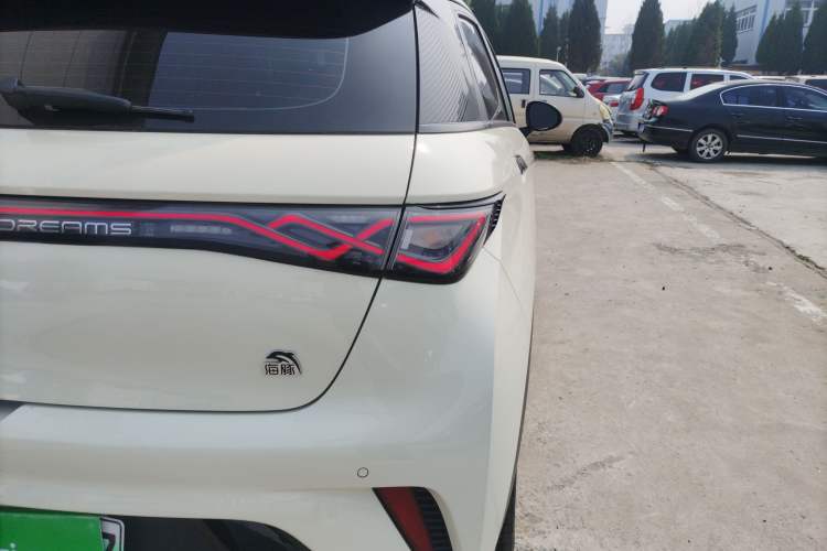 Used BYD Dolphin 2023 420 km Fashion Edition