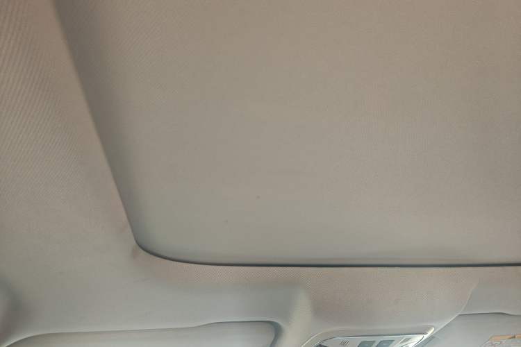 Used Haval H7 2017 Red-Label H7L 2.0T Automatic Luxury Model Headliner