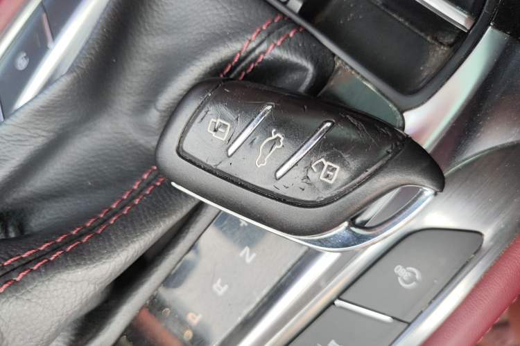 Used MG HS 2018 30T Automatic All-Wheel Drive Trophy Hormone-Infused Version China V Standard
