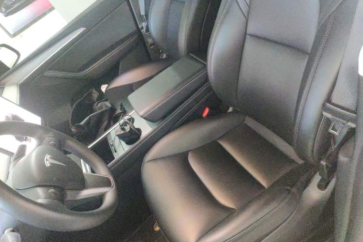 Used Tesla Model Y 2024 Rear-Wheel-Drive Version
