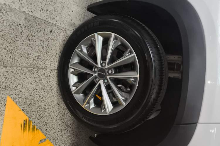 Used JETOUR X90 PLUS 2024 1.6TD Manual Yangfang PRO 7-Seater